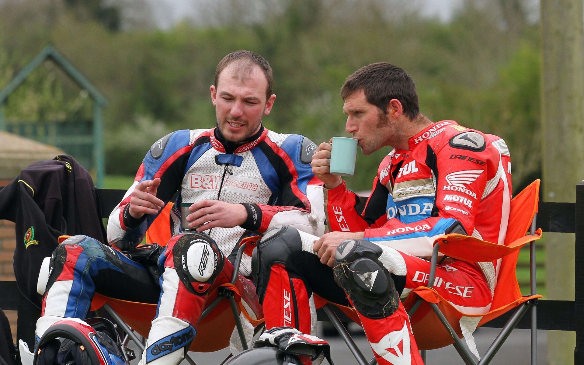 Guy Martin and Paul Jordan Collide at 2017 Tandragee 100 Guy Martin and Paul Jordan Collide at 2017 Tandragee 100
